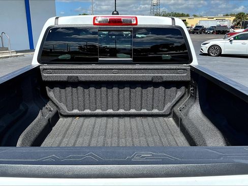 Certified 2025 Chevrolet Colorado LT image 6