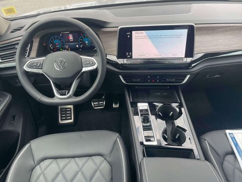 New 2026 Volkswagen Atlas SE image 14