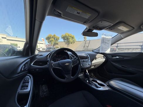 Used 2020 Chevrolet Malibu LT FWD image 39