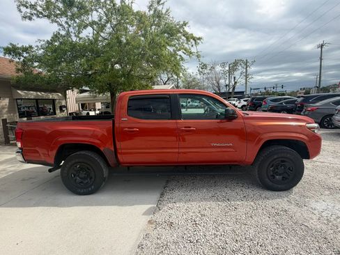 Used 2016 Toyota Tacoma SR5 w/ Towing Package RWD image 4
