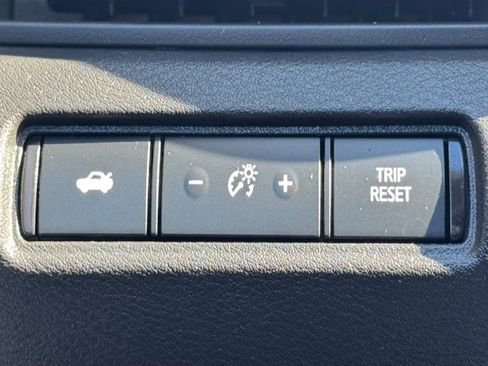 Used 2025 Nissan Altima 2.5 SV image 8