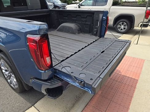 Used 2024 GMC Sierra 1500 Denali AWD/4WD image 59