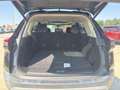 Used 2023 Nissan Rogue SV w/ SV Premium Package FWD image 8