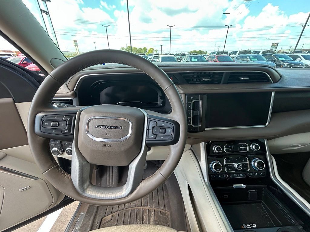 Used 2023 GMC Yukon XL Denali w/ Max Trailering Package AWD/4WD image 10