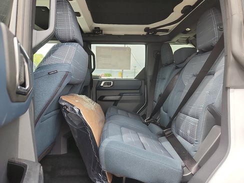 New 2026 Ford Bronco Heritage Edition image 6