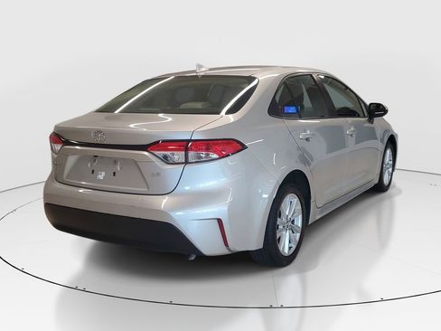 Used 2023 Toyota Corolla LE w/ LE Premium Package FWD image 7