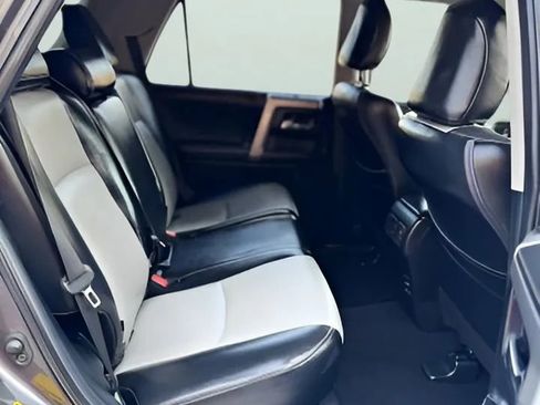 Used 2014 Toyota 4Runner SR5 RWD image 15