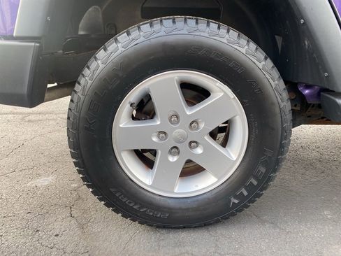 Used 2018 Jeep Wrangler Unlimited Sport S AWD/4WD image 12