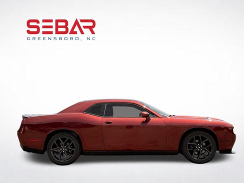Used 2019 Dodge Challenger SXT w/ Driver Convenience Group RWD image 7