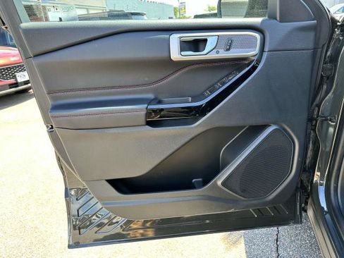 Used 2022 Ford Explorer ST-Line image 9