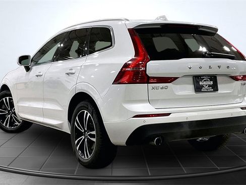 Used 2020 Volvo XC60 T6 Momentum image 14