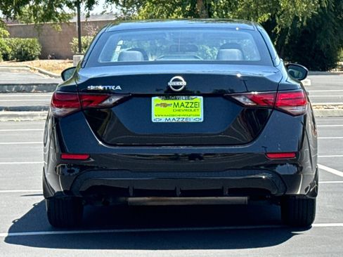 Used 2024 Nissan Sentra S FWD image 12