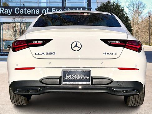 Used 2025 Mercedes-Benz CLA 250 4MATIC image 4