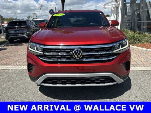 Used 2022 Volkswagen Atlas Cross Sport SE w/ Black Wheel Package image 3