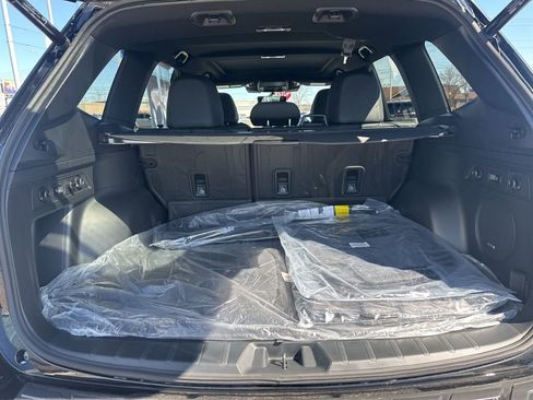 Certified 2025 Subaru Forester Wilderness image 28