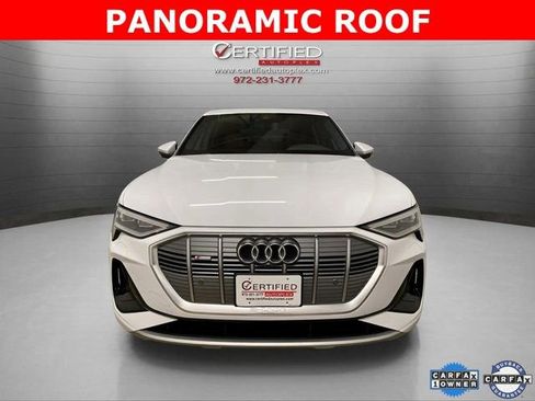 Used 2022 Audi e-tron Premium Plus w/ Premium Plus Package image 2