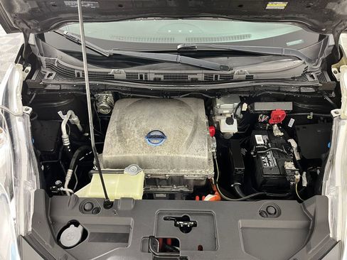 Used 2013 Nissan Leaf S w/ Charger Pkg image 21