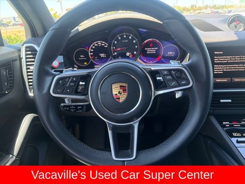Used 2023 Porsche Cayenne AWD/4WD image 14