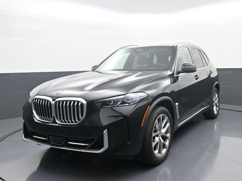Used 2026 BMW X5 xDrive40i AWD/4WD image 1