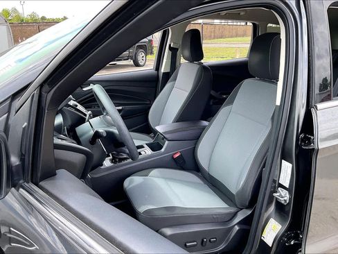 Used 2018 Ford Escape SE image 7