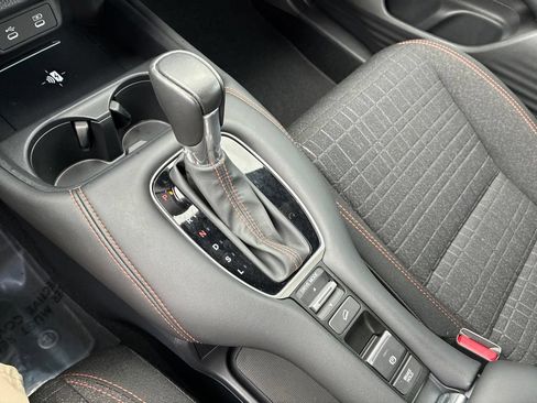 Certified 2026 Honda HR-V Sport image 18