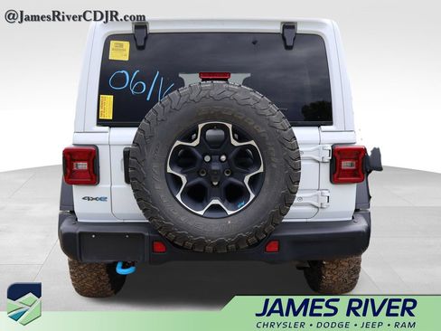 Used 2023 Jeep Wrangler Unlimited Rubicon 4xe w/ Steel Bumper Group AWD/4WD image 15