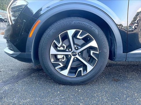 Used 2025 Kia Sportage EX w/ Premium Package FWD image 4