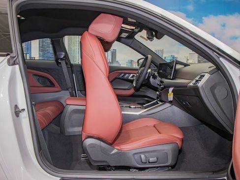 Used 2025 BMW 230i xDrive Coupe w/ Convenience Package image 21