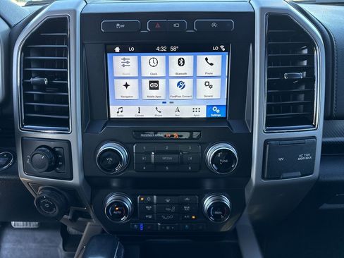 Used 2019 Ford F150 Lariat w/ Equipment Group 502A Luxury AWD/4WD image 20