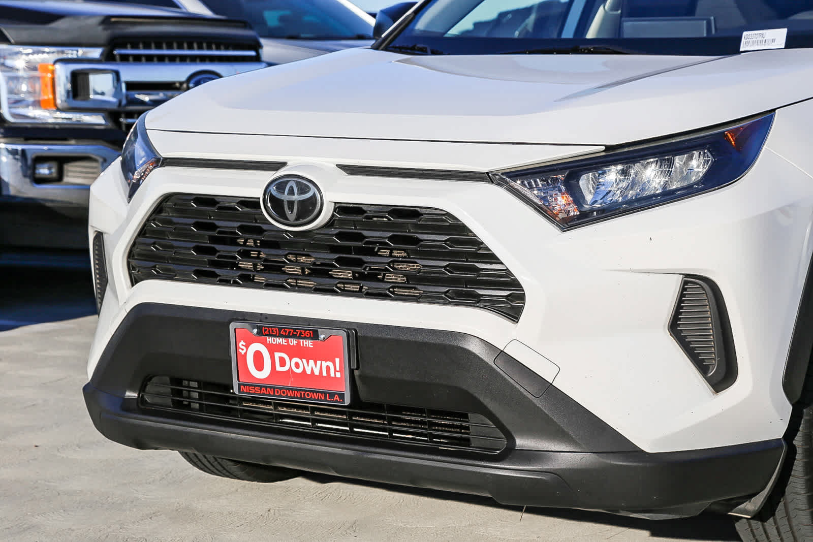 Used 2019 Toyota RAV4 LE w/ Carpet Mat Package AWD/4WD image 5