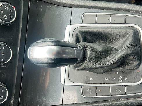 Used 2018 Volkswagen Golf Alltrack S image 18