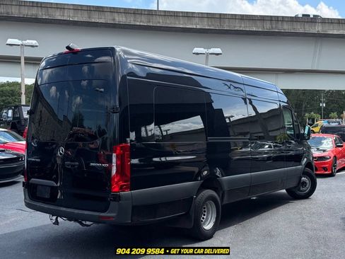 Used 2020 Mercedes-Benz Sprinter 3500 image 7