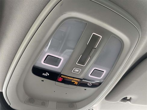 Used 2024 Volvo S60 B5 Plus image 29