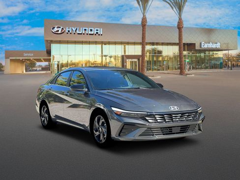 New 2026 Hyundai Elantra SEL Sport FWD image 11