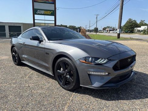 Used 2022 Ford Mustang GT Premium w/ Equipment Group 401A RWD image 7