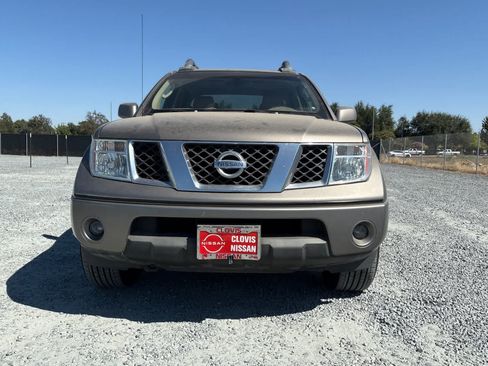 Used 2006 Nissan Frontier LE w/ (X01) Leather Pkg RWD image 11