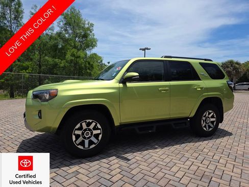 Used 2023 Toyota 4Runner TRD Off-Road Premium w/ Moonroof Package AWD/4WD image 3