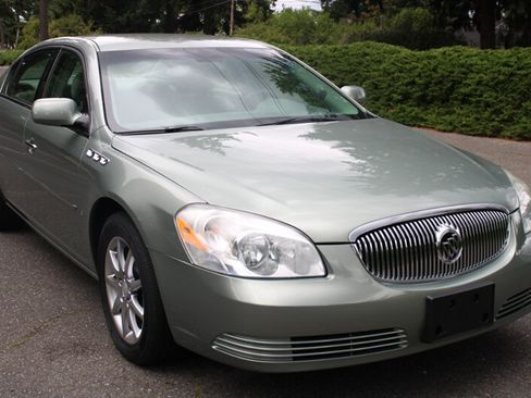 Used 2007 Buick Lucerne CXL FWD image 2