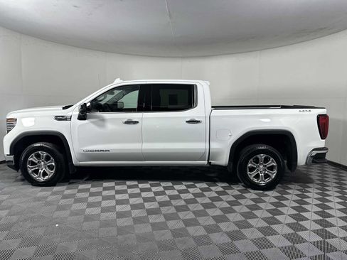Used 2025 GMC Sierra 1500 SLT image 4