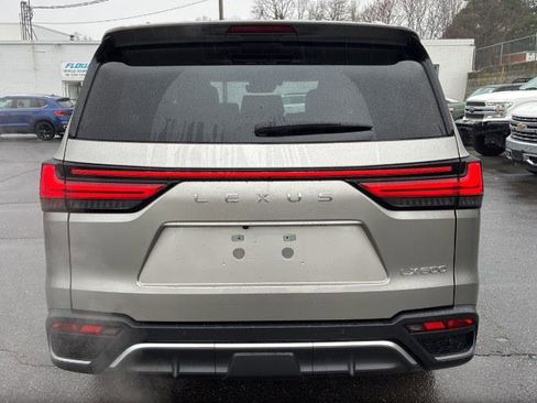 Used 2023 Lexus LX 600 F Sport image 6