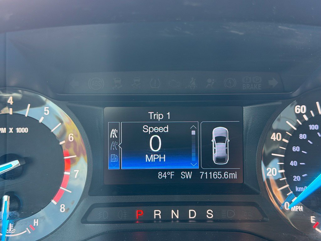 Used 2016 Ford Edge SEL FWD image 25