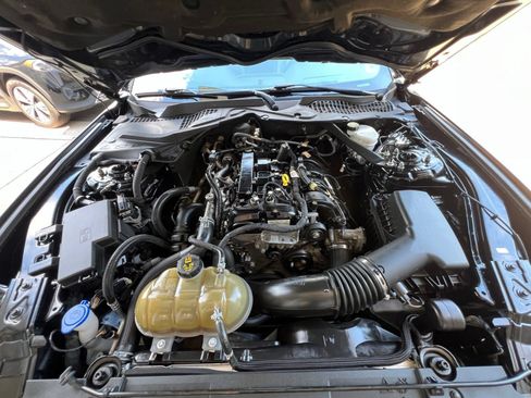 Used 2022 Ford Mustang Premium RWD image 21