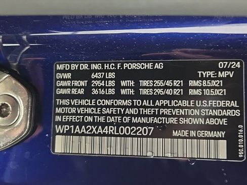 Used 2024 Porsche Macan 4 Electric image 23