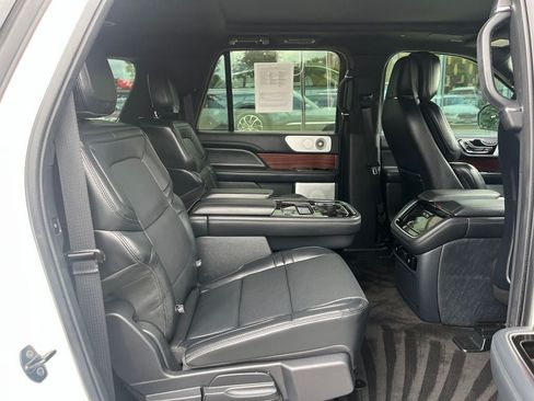Certified 2024 Lincoln Navigator L Reserve AWD/4WD image 21