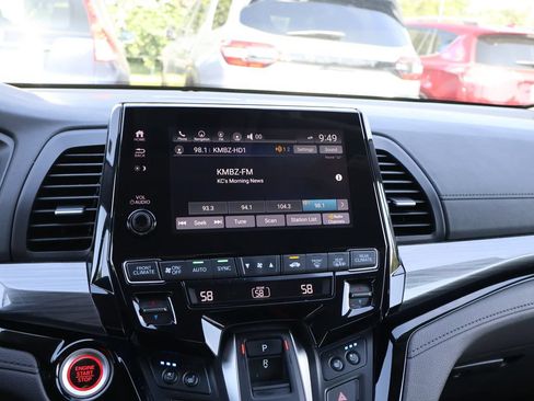 Certified 2024 Honda Odyssey Elite image 23