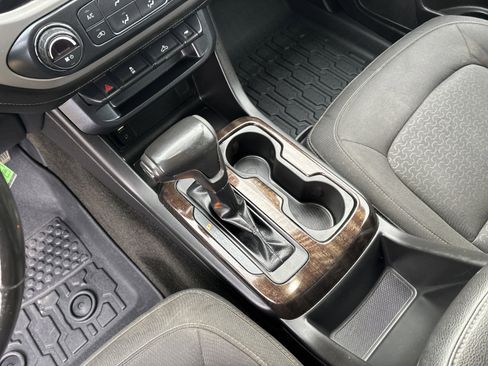 Used 2018 GMC Canyon SLE w/ SLE Convenience Package AWD/4WD image 15