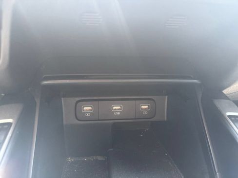 Used 2021 Kia Sorento S FWD image 14