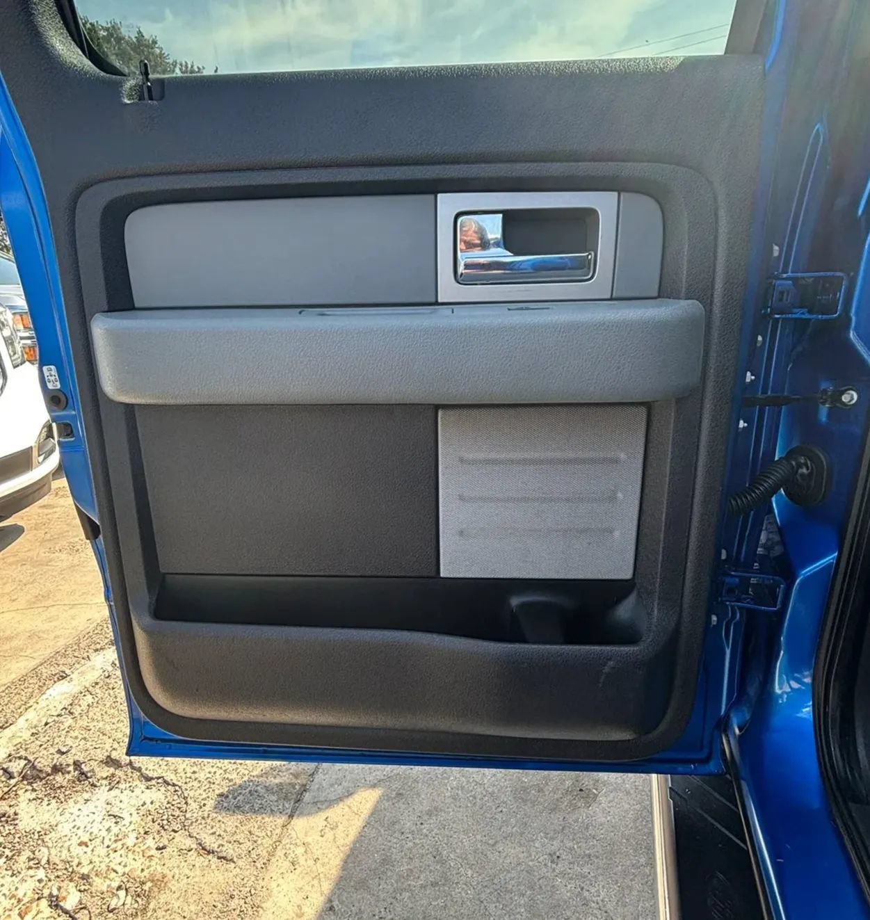 Used 2011 Ford F150 XLT w/ Trailer Tow Pkg RWD image 15