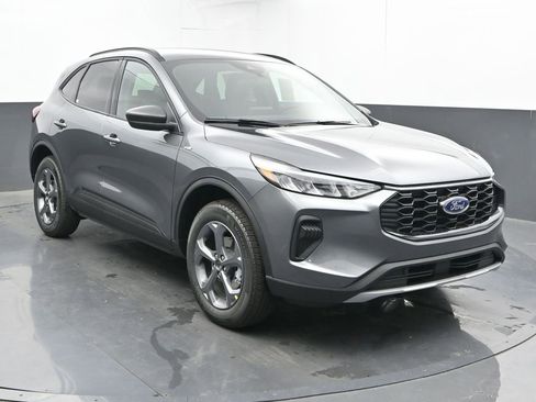 New 2026 Ford Escape ST-Line w/ Cold Weather Package image 2