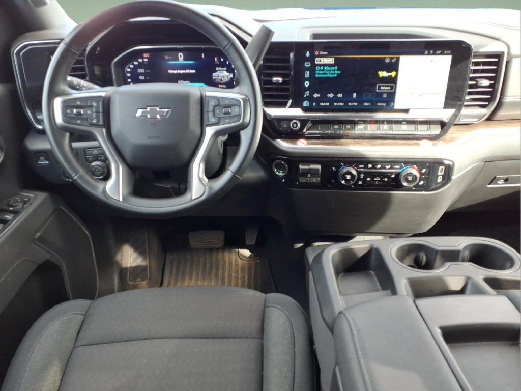 Used 2026 Chevrolet Silverado 1500 RST AWD/4WD image 9